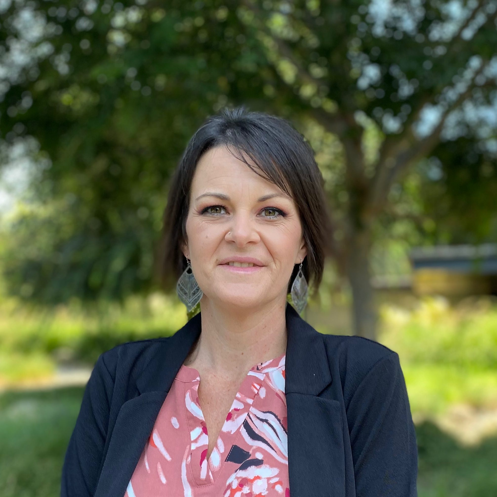 Expert energy insurance services by Falcon West Energy for the energy sector, including oil, gas, and renewable energy.